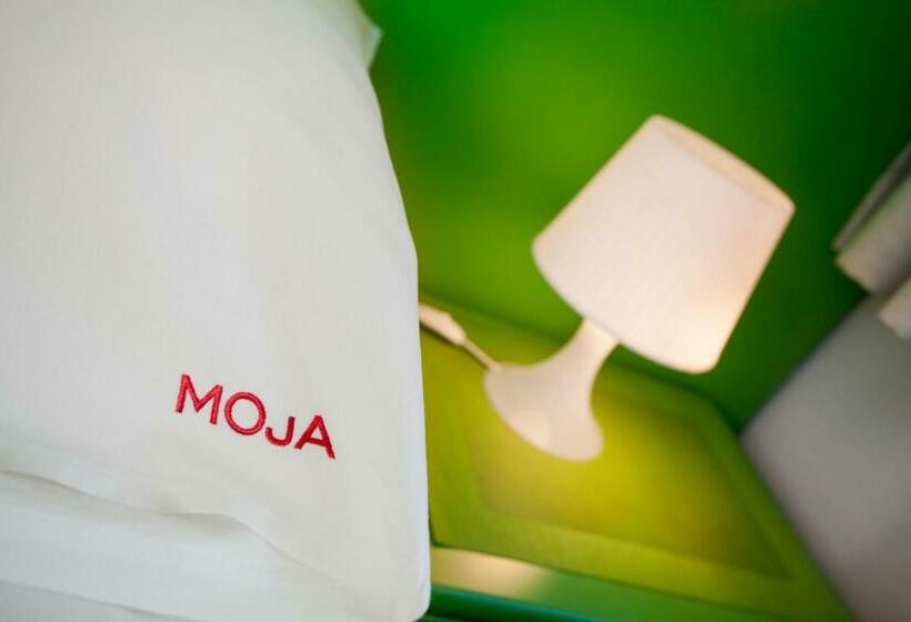 هاستل Moja Accommodation