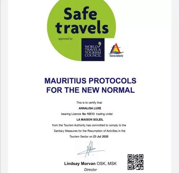 تختخواب و صبحانه La Maison Soleil