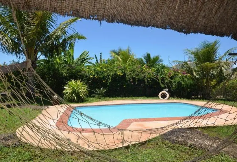 تختخواب و صبحانه La Maison Soleil