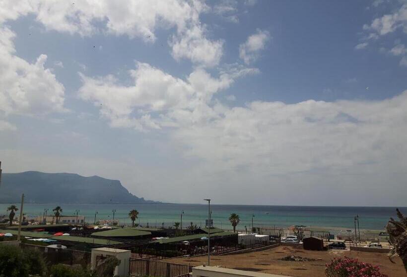 تختخواب و صبحانه Villa Le Due Palme