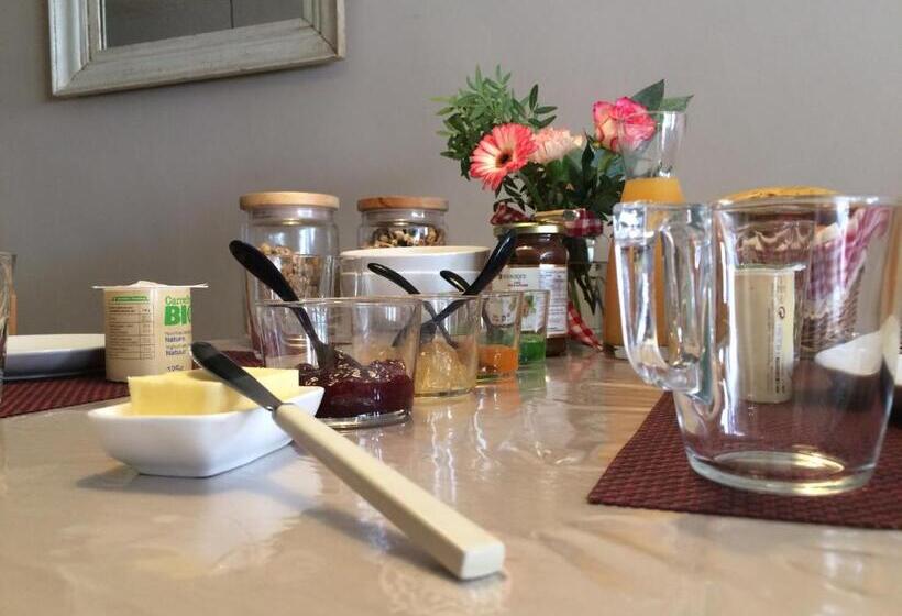 پانسیون Les Chambres Du Presbytère Du Val