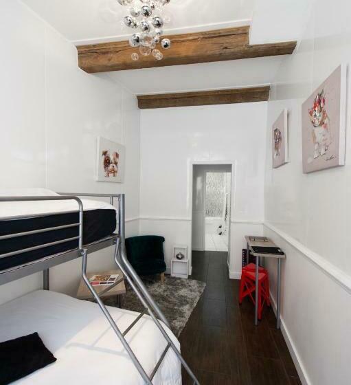 Bed and Breakfast Aux Portes D Honneur