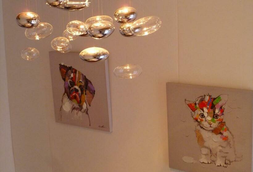 Bed and Breakfast Aux Portes D Honneur