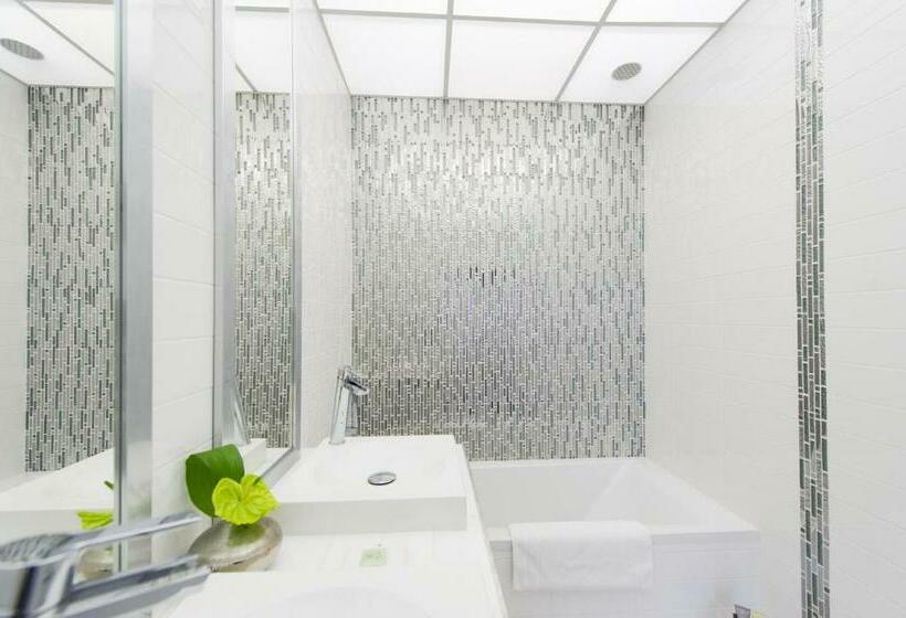 Bed and Breakfast Aux Portes D Honneur