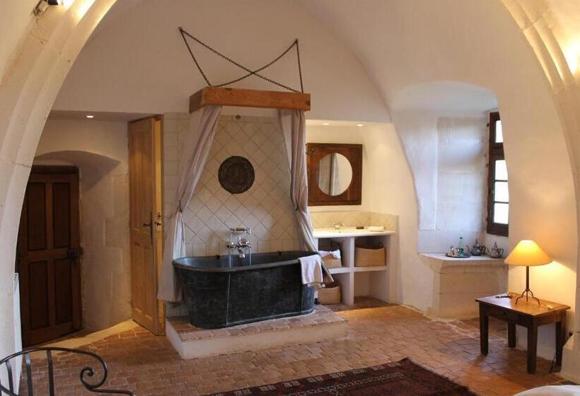 بنسيون Chateau De Forges