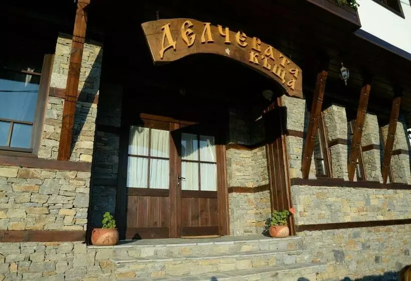 پانسیون Delchevata Kushta V Leshten