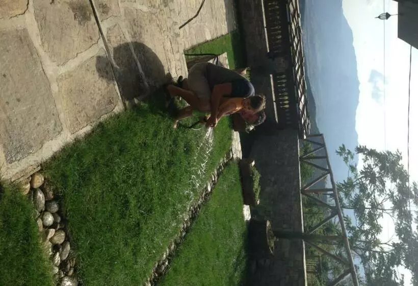 پانسیون Delchevata Kushta V Leshten