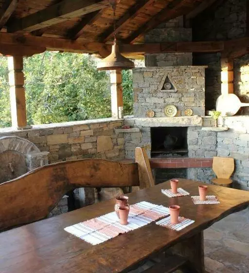 پانسیون Delchevata Kushta V Leshten