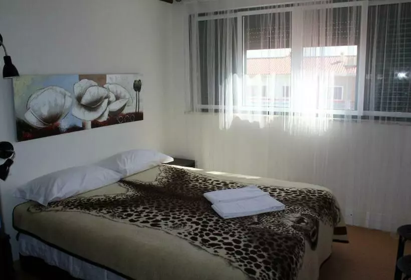 Majatalo Hostel Casa Lucas