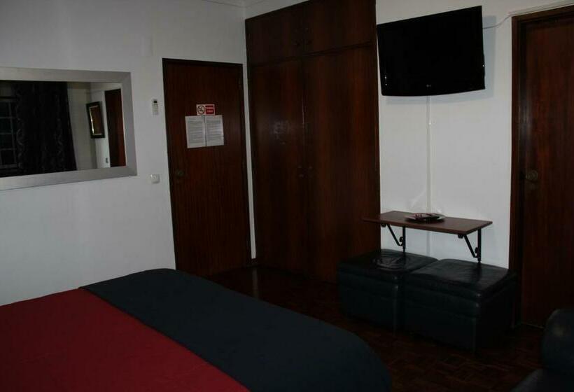 פנסיון Hostel Casa Lucas