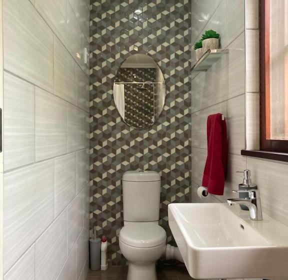 פנסיון Dome Home Accommodation