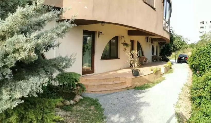 Pensió Vila Zuzette