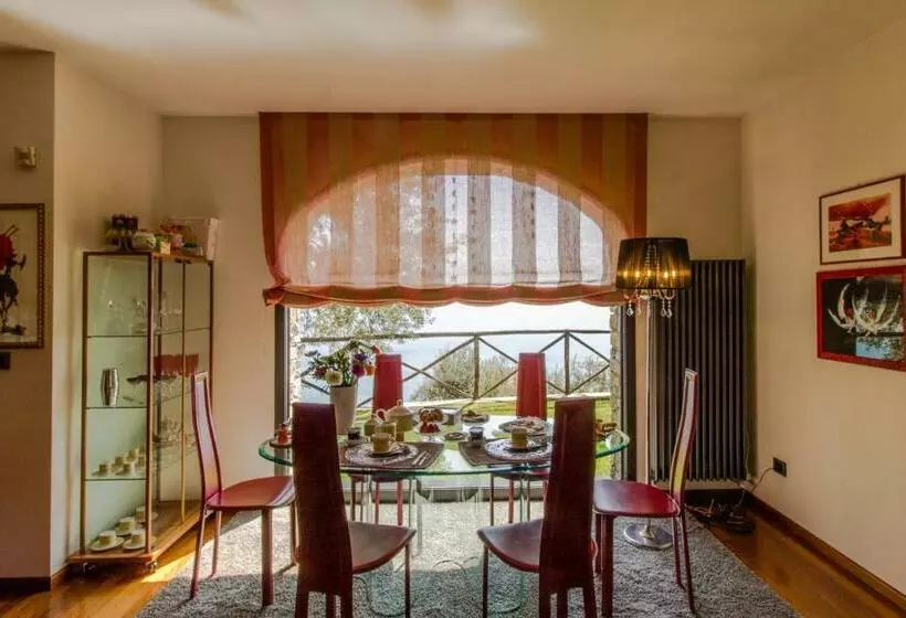 Villa Degli Ulivi B&b