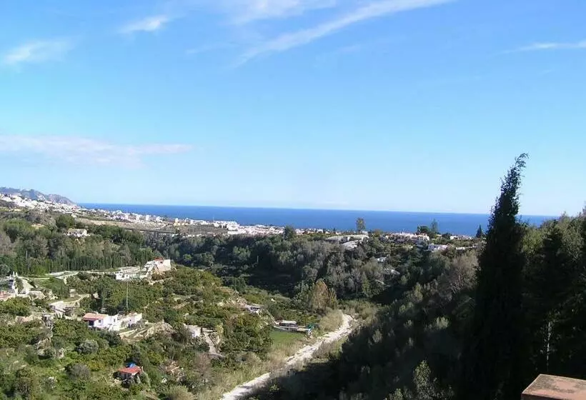 Villa Morera Bed & Breakfast