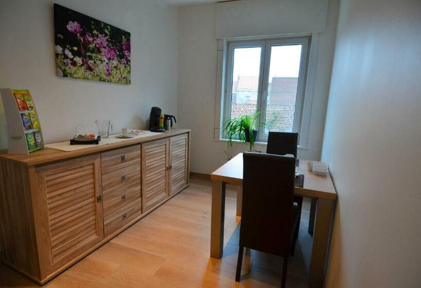 تختخواب و صبحانه Het Houten Paard