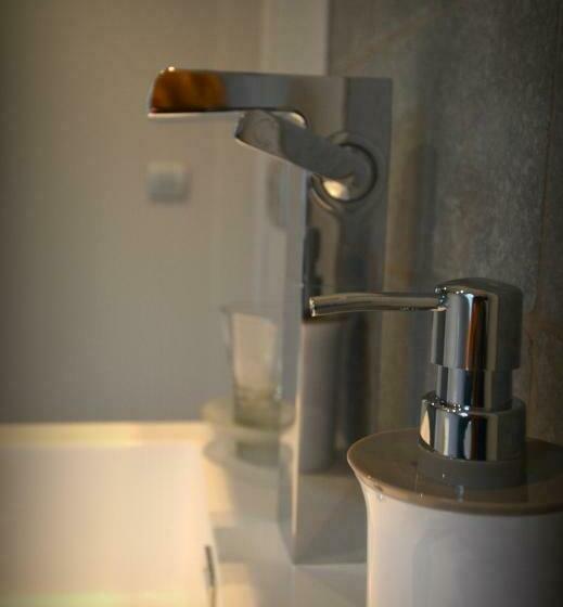 تختخواب و صبحانه Het Houten Paard