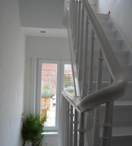 تختخواب و صبحانه Het Houten Paard