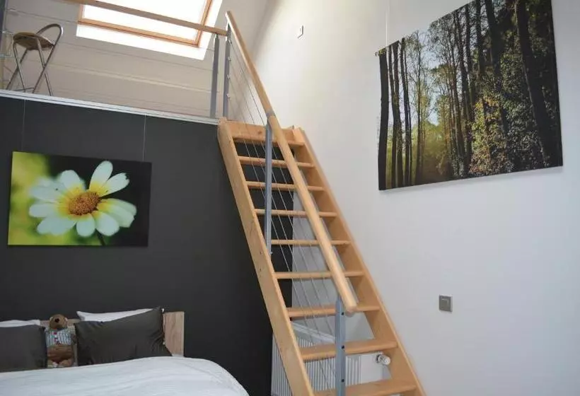 تختخواب و صبحانه Het Houten Paard