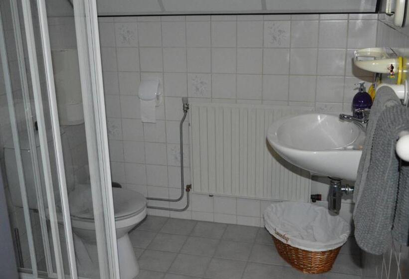 민박 De Pompstee Rolde