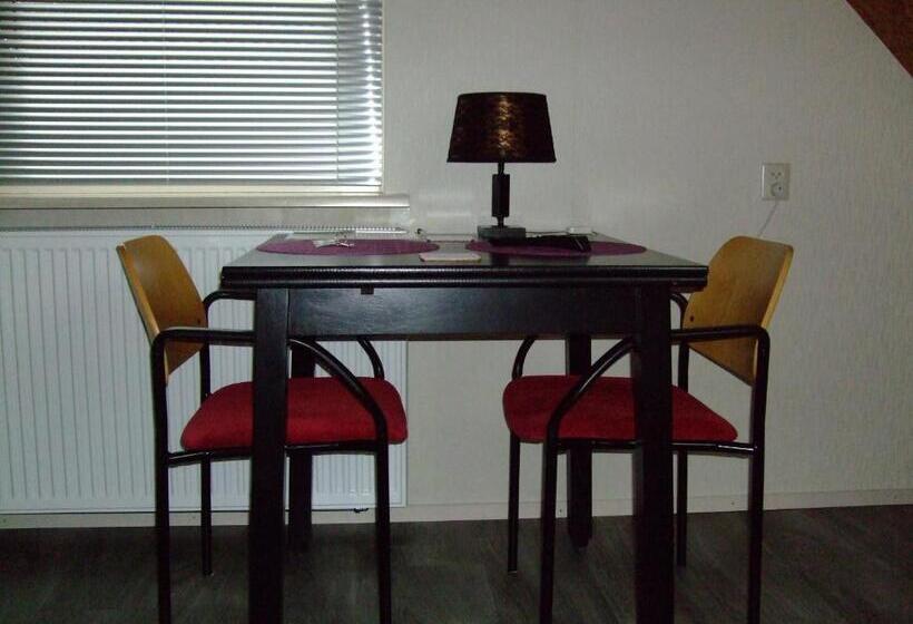 민박 De Pompstee Rolde