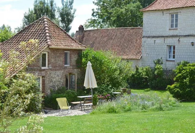 ベッドアンドブレックファースト Manoir Francis