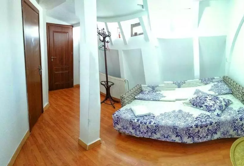 پانسیون Romana Boutique