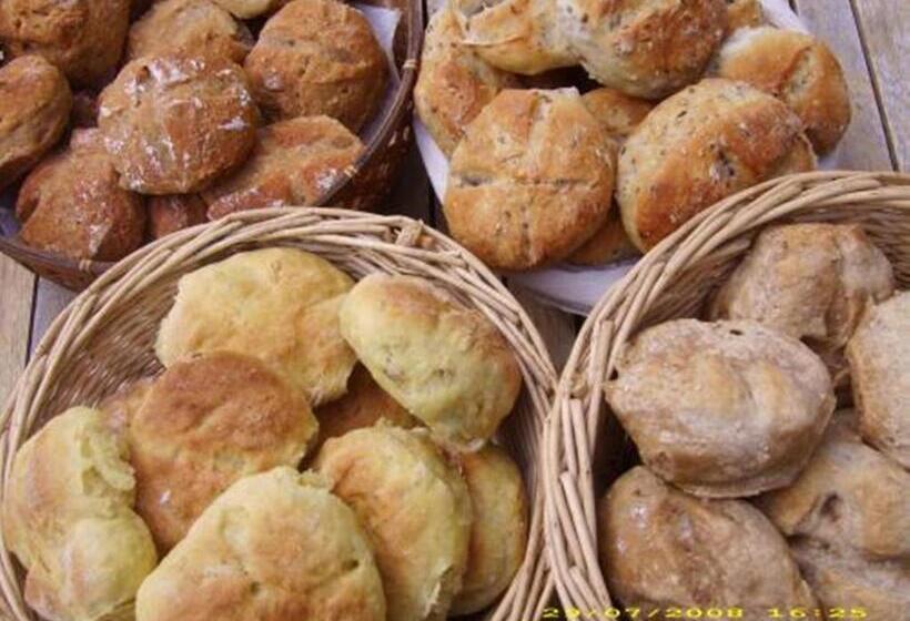 تختخواب و صبحانه Chambres D Hôtes La Turone