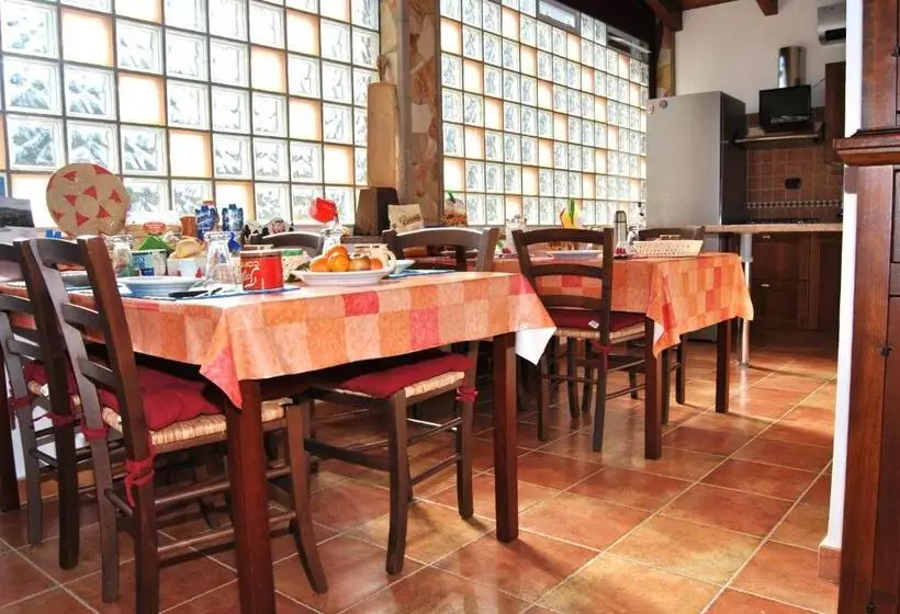 ホテル Agriturismo Monte Majore