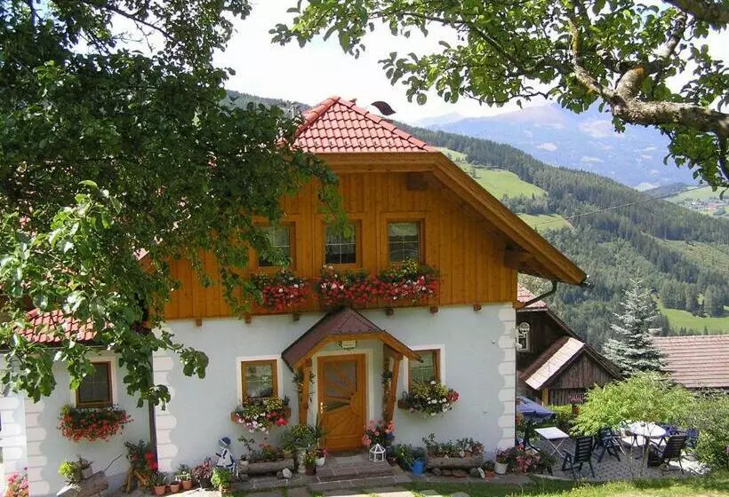 Hotelli Ferienhaus Pirker
