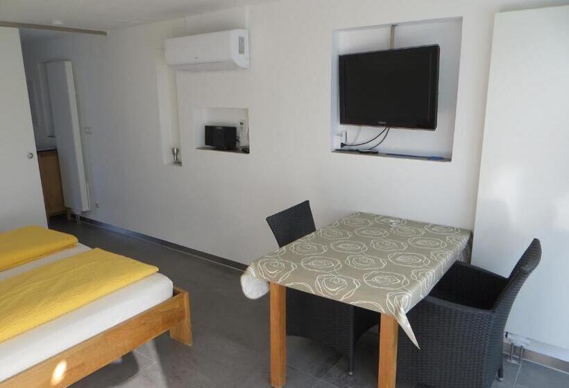 Пансион Gästehaus Sommertal