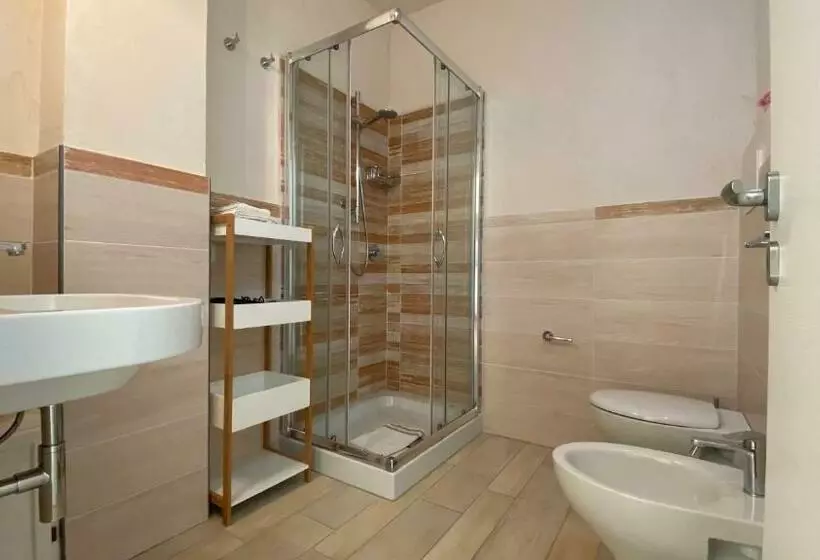 پانسیون La Tortorella Room & Apartment