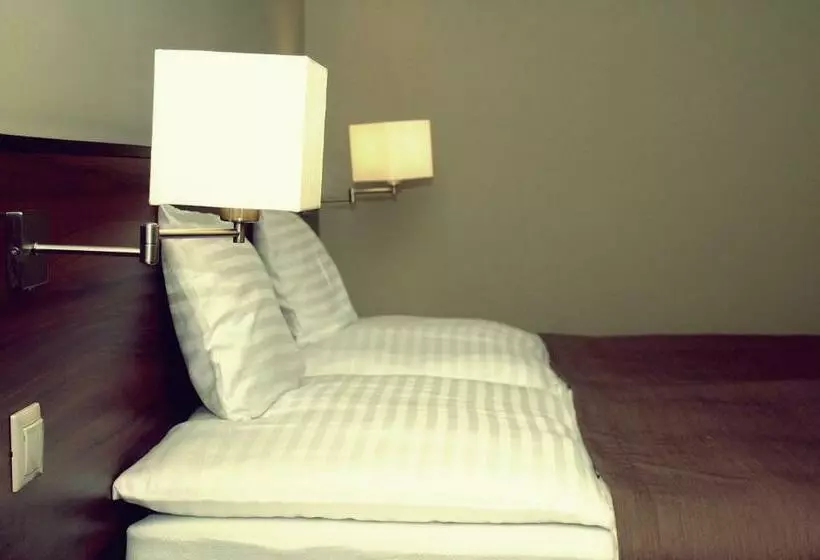 ベッドアンドブレックファースト Fiáker Panzió