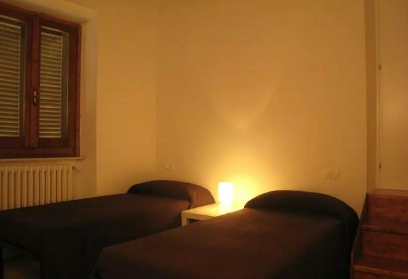 تختخواب و صبحانه Rinathos Guesthouse
