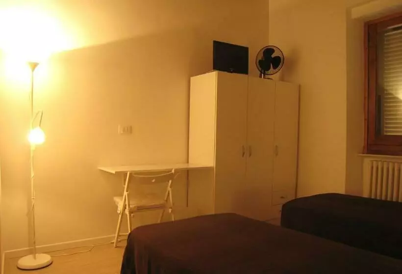 تختخواب و صبحانه Rinathos Guesthouse
