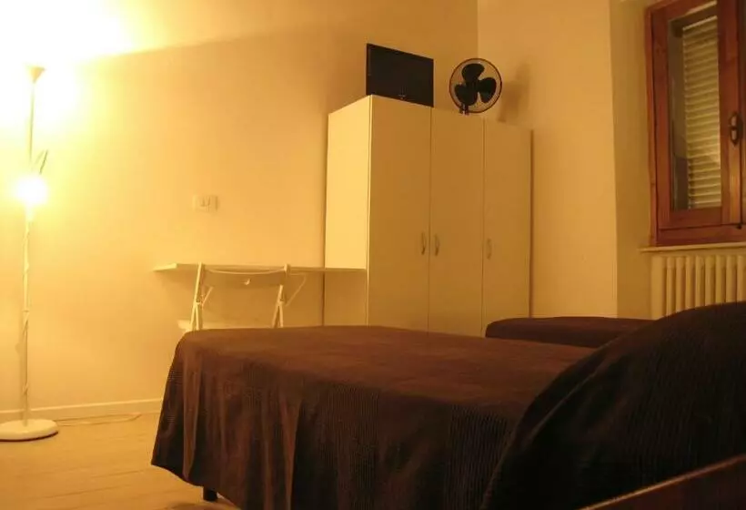 تختخواب و صبحانه Rinathos Guesthouse