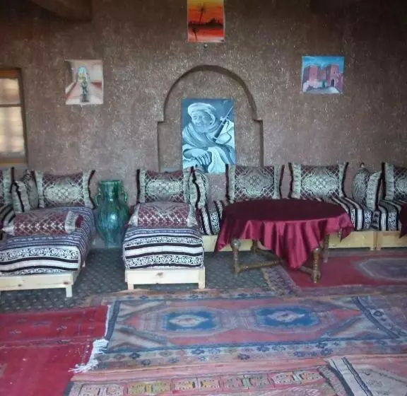 Hotelli Auberge L Oasis