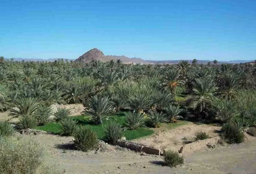 Hotelli Auberge L Oasis