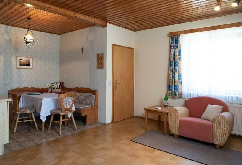 ホテル Bauernhof Flucher Plaschg
