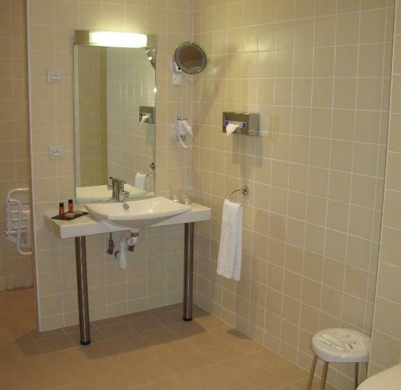 هتل Hôtel 17.4 Lycée D Hôtellerie Et De Tourisme