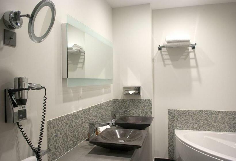 هتل Hôtel 17.4 Lycée D Hôtellerie Et De Tourisme