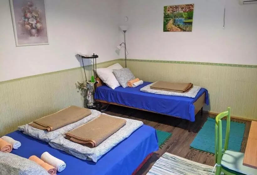 پانسیون Brindza Vendégház