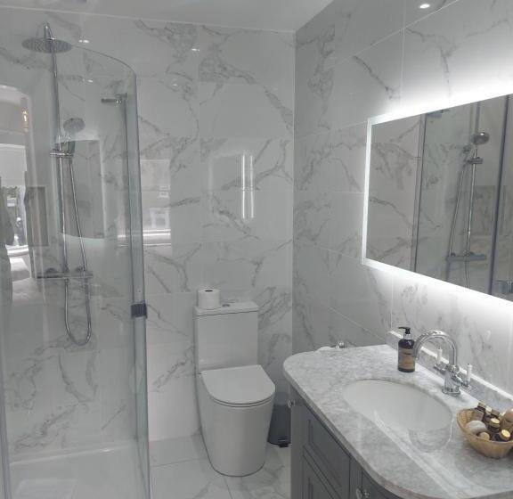 مبيت وإفطار Blackrock Carole Ville Guesthouse