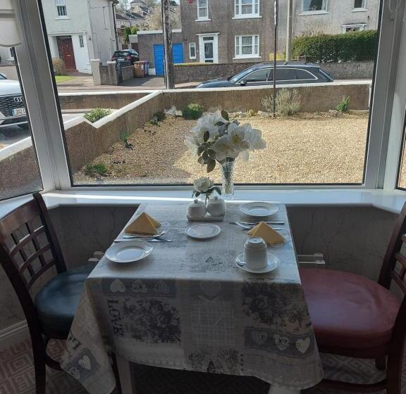 مبيت وإفطار Blackrock Carole Ville Guesthouse