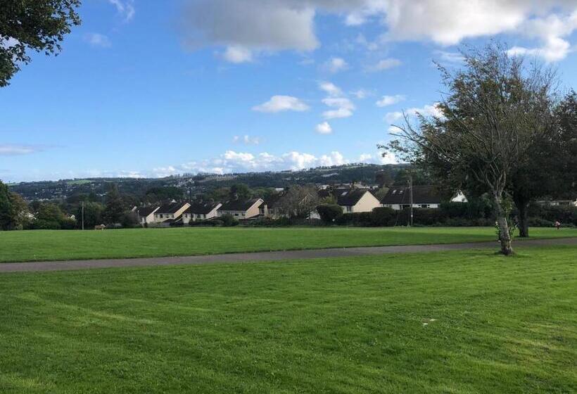 مبيت وإفطار Blackrock Carole Ville Guesthouse