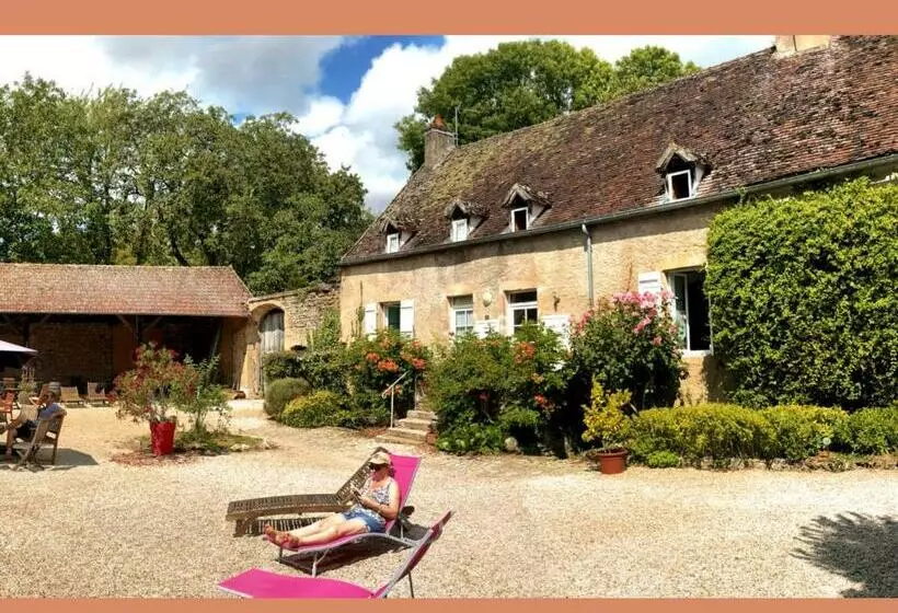 ベッドアンドブレックファースト Domaine Les Bertrands