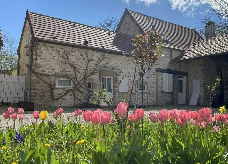 ベッドアンドブレックファースト Domaine Les Bertrands