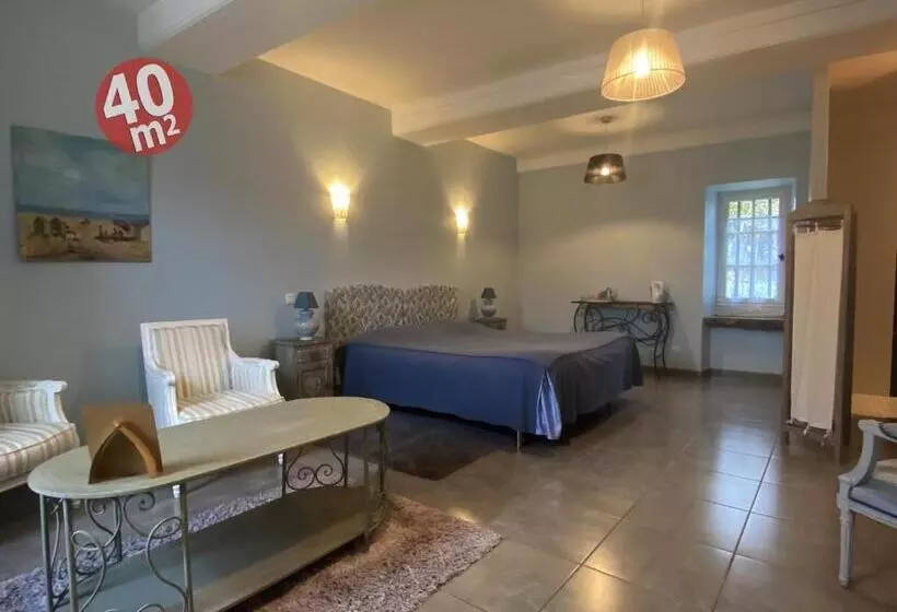 ベッドアンドブレックファースト Domaine Les Bertrands