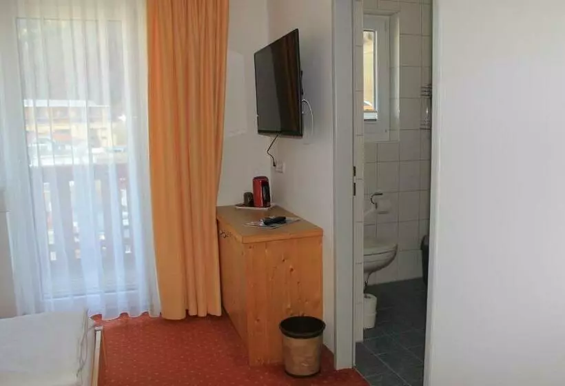Aamiaismajoitus (B&B) Martinshof