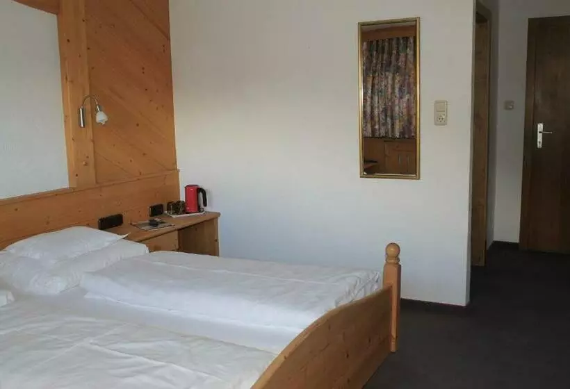 Aamiaismajoitus (B&B) Martinshof