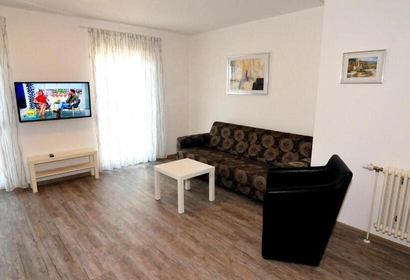 Pensão Apartments Sunny Place